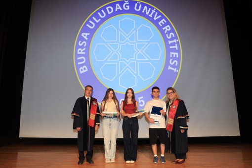 BUÜ Tıp Fakültesinde yeni eğitim-öğretim yılı ilk ders töreniyle başladı