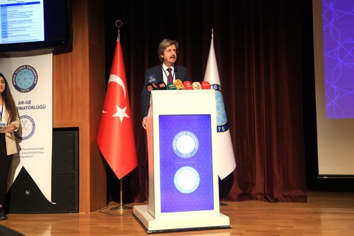 BUÜ’de Ar-Ge ve İnovasyon Zirvesi gerçekleşti