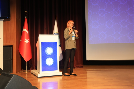 BUÜ’de Ar-Ge ve İnovasyon Zirvesi gerçekleşti