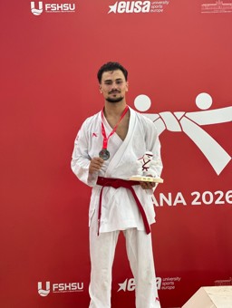 BUÜ sporcularından Avrupa’da 7 madalya