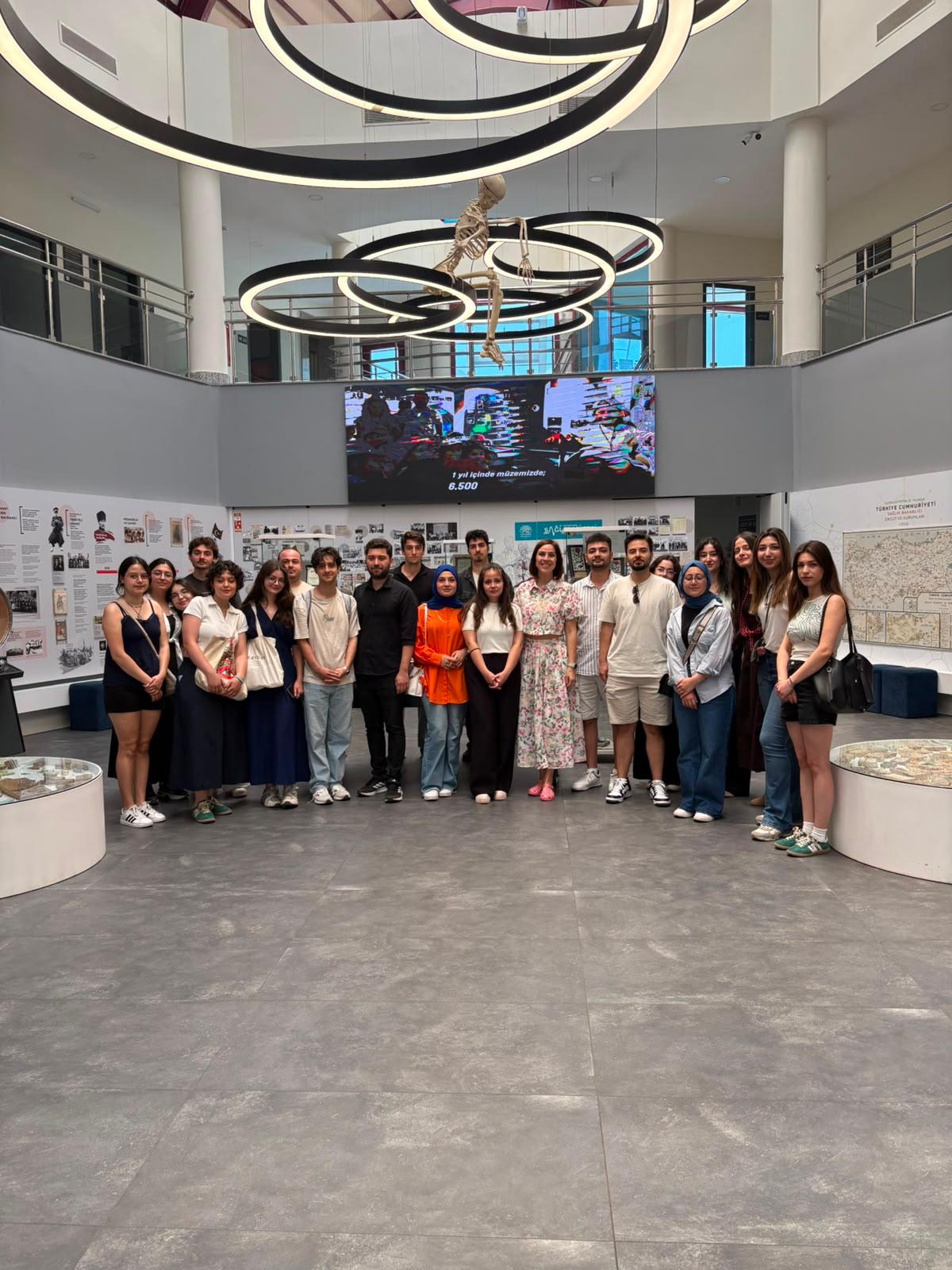 Salgın Hastalıklar Dersi Kapsamında Dr. Ceyhun İrgil Sağlık Müzesi Gezisi