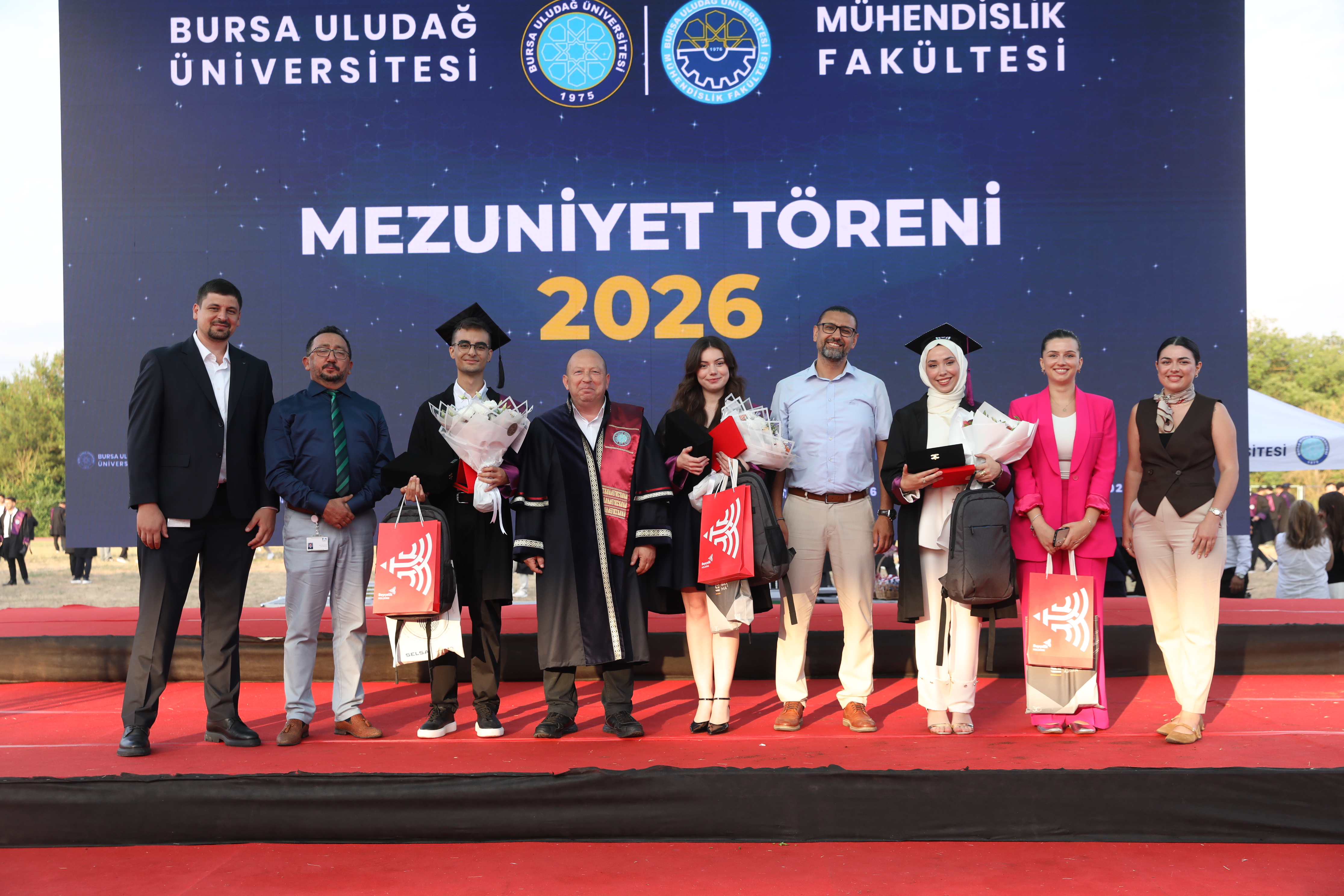2025-2026 Eğitim-Öğretim Dönemi Mezuniyet Töreni Coşkuyla Gerçekleştirildi