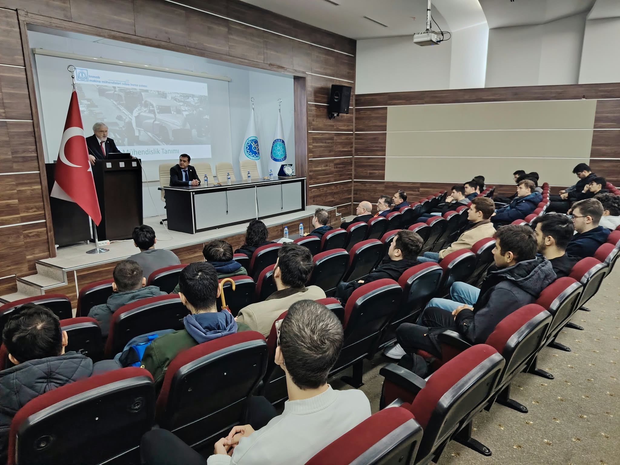 TMMOB Makine Mühendisleri Odası Bursa Şube Yönetim Kurulunun Katkılarıyla "Mühendislik Mesleği ve Temel Kavramlar" Semineri Gerçekleştirildi