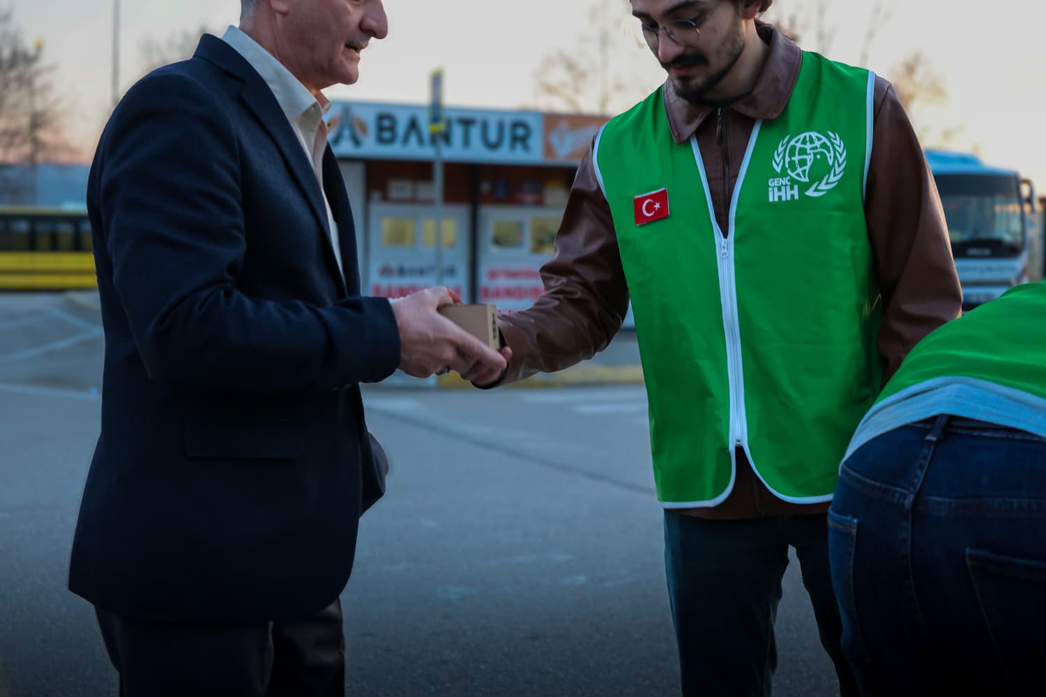 f8b1d84d-6c3c-4733-bc3d-e83e76d8fef3! ?? 