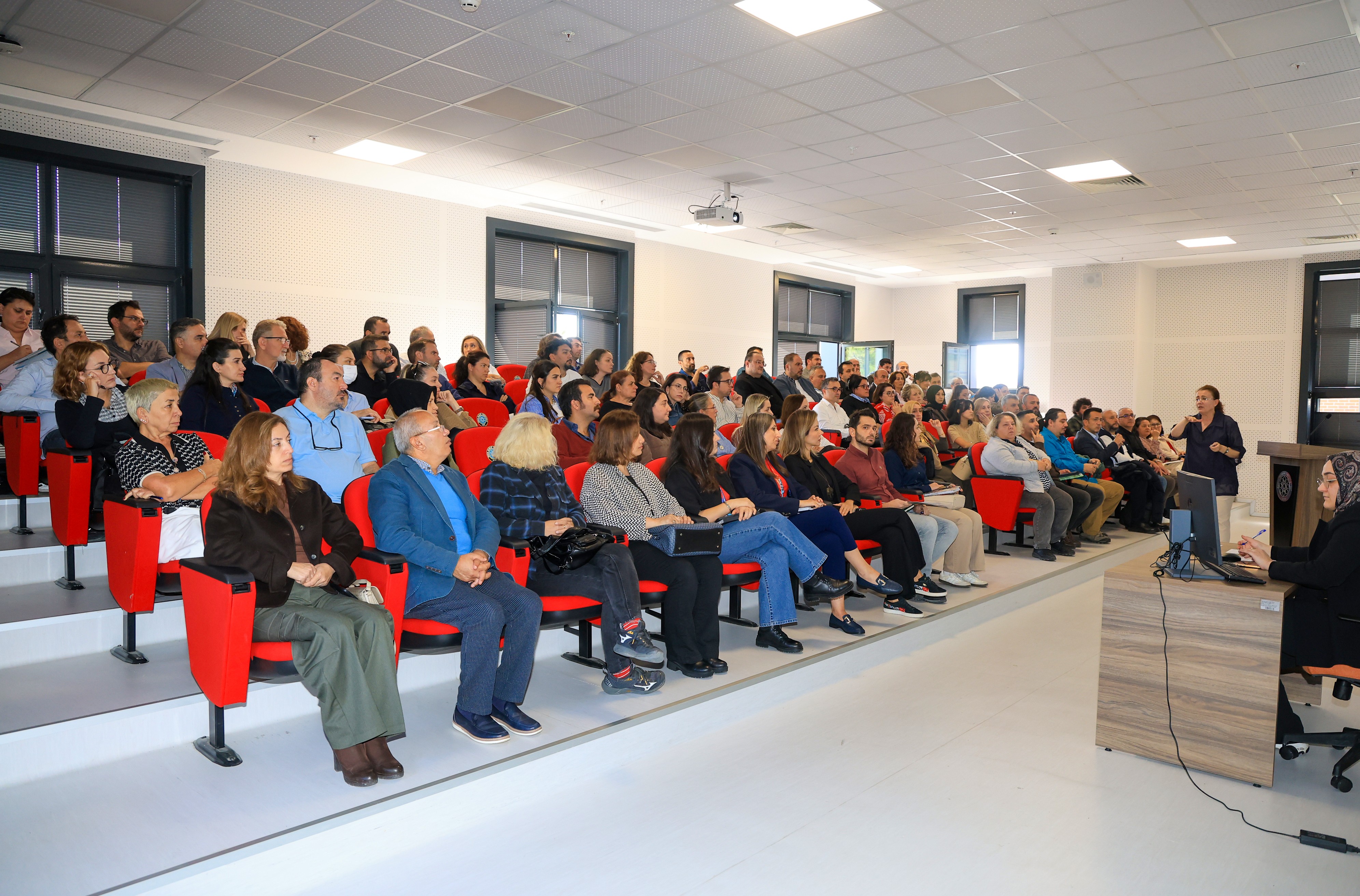 2026 Güz Dönemi Meslek Yüksekokulları Bologna Süresi I. Değerlendirme Toplantısı Gerçekleştirildi