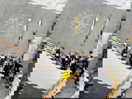 ! ?? 