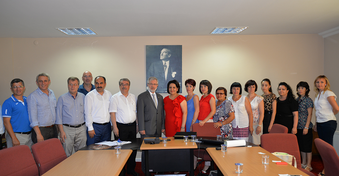 Kırım Tatarları'na Uludağ Üniversitesi'nden destek