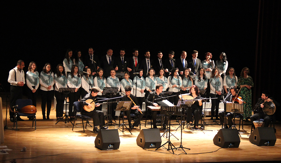 Türk Müziği Korosu’ndan “Şiirler ve Şarkılar” konseri