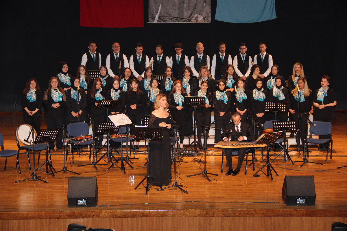 Türk Müziği Korosu’ndan muhteşem konser