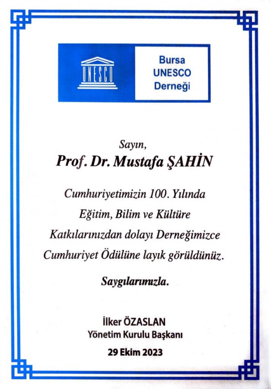  Prof. Dr. Mustafa Şahin'e Cumhuriyet Ödülü 