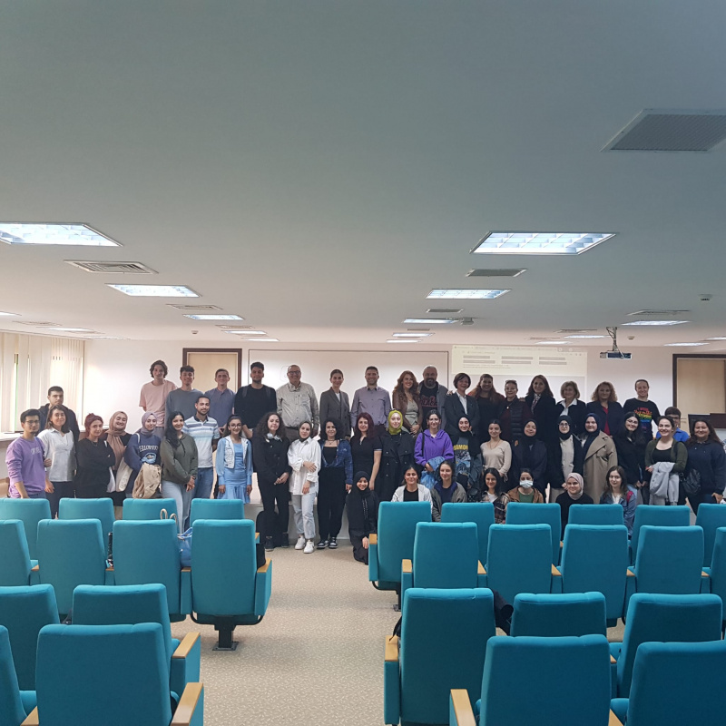Biyoloji Bölümü 1. Sınıf Öğrencilerine Oryantasyon Toplantısı Düzenlendi