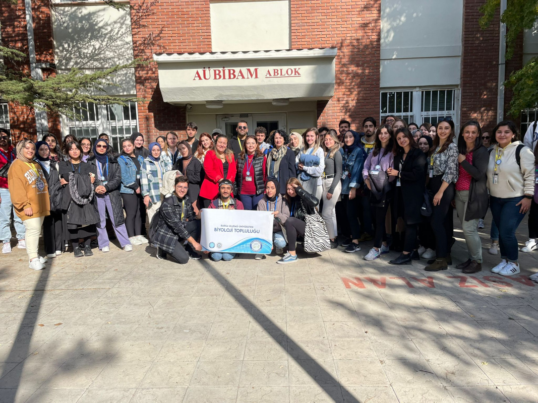 Biyoloji Topluluğu (UBİT) Eskişehir Anadolu Üniversitesine teknik gezi düzenlemiştir