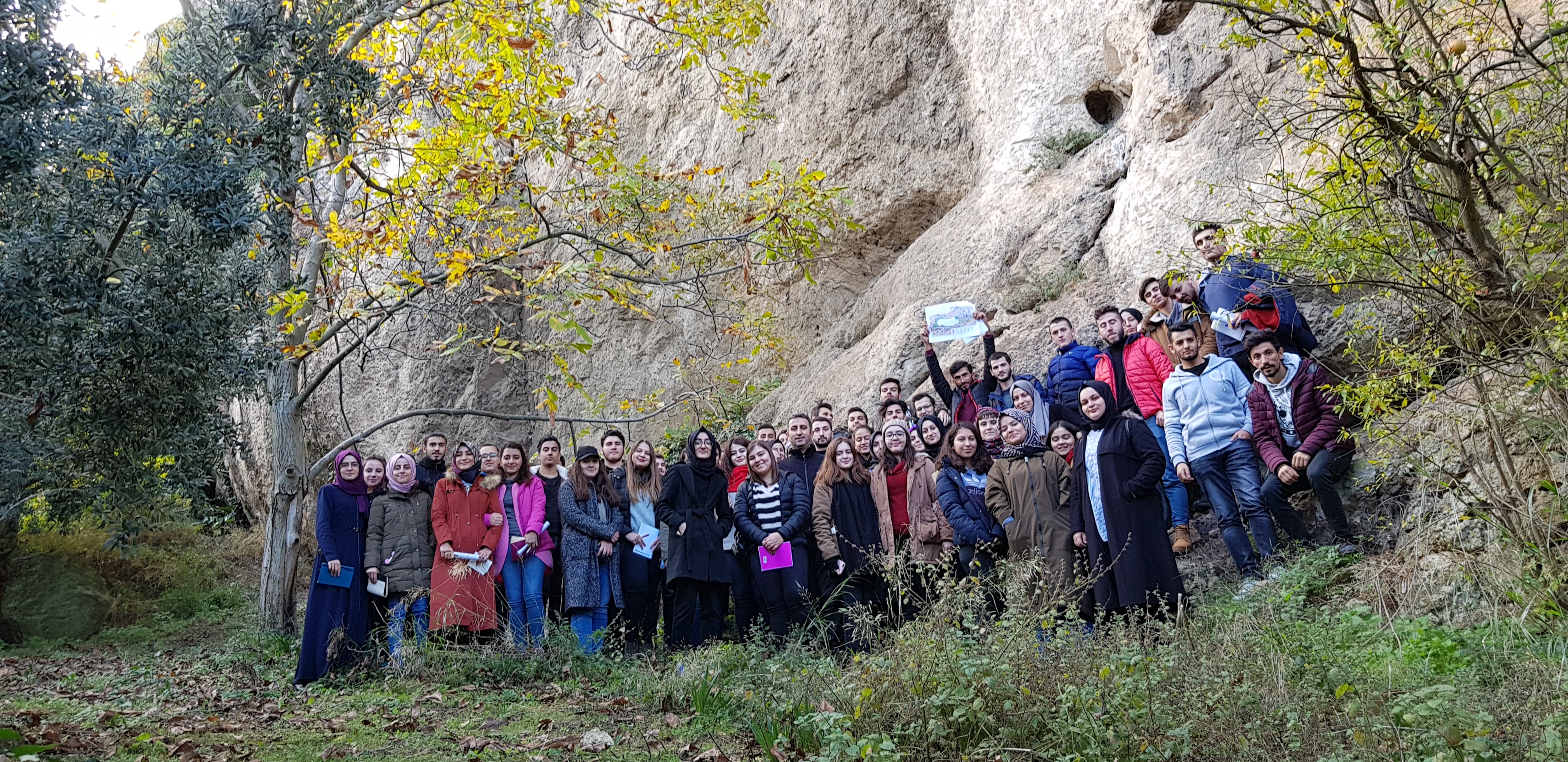  Coğrafya Bölümü 1. Sınıf öğrencilerine Güneydoğu Marmara’da “Genel Jeomorfoloji I” dersi kapsamında teknik gezi düzenlendi. 