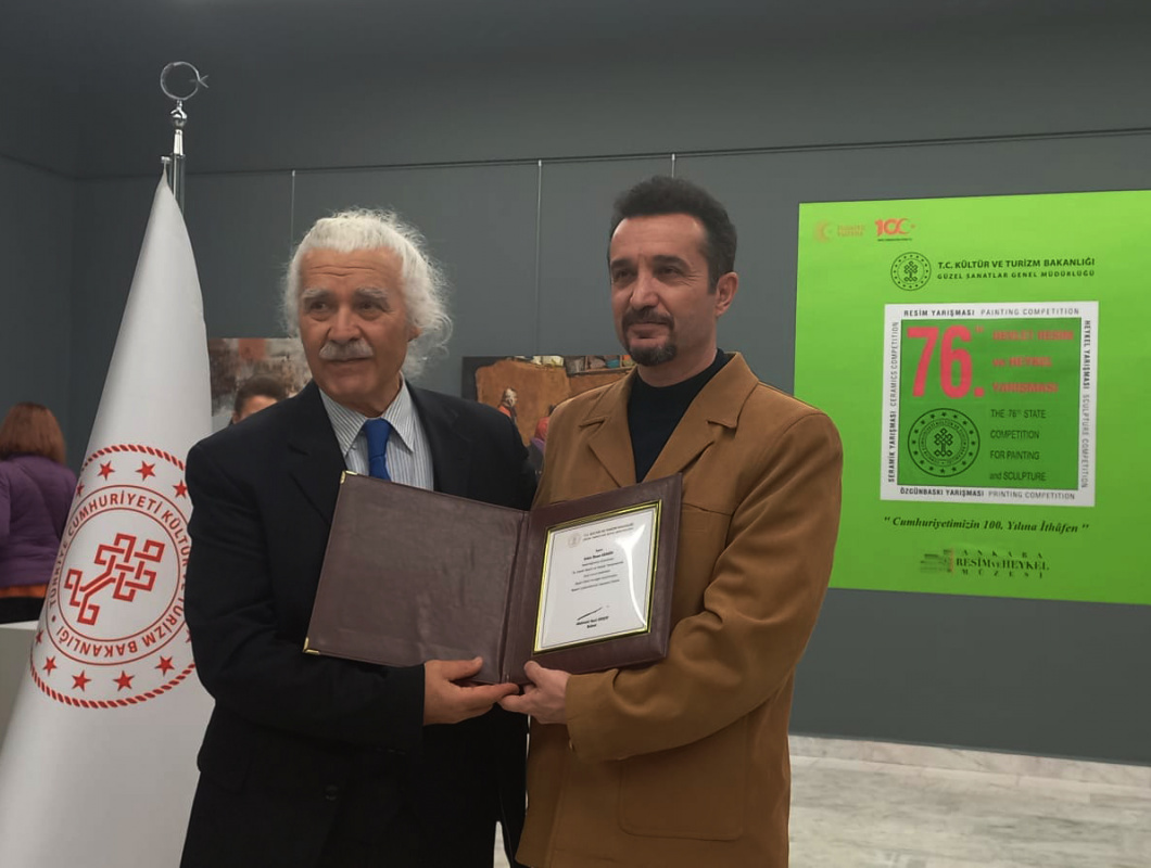 Öğr. Gör. Erkin Keskin’e Kültür ve Turizm Bakanlığı 76. Devlet Resim ve Heykel Yarışmasında Başarı Ödülü