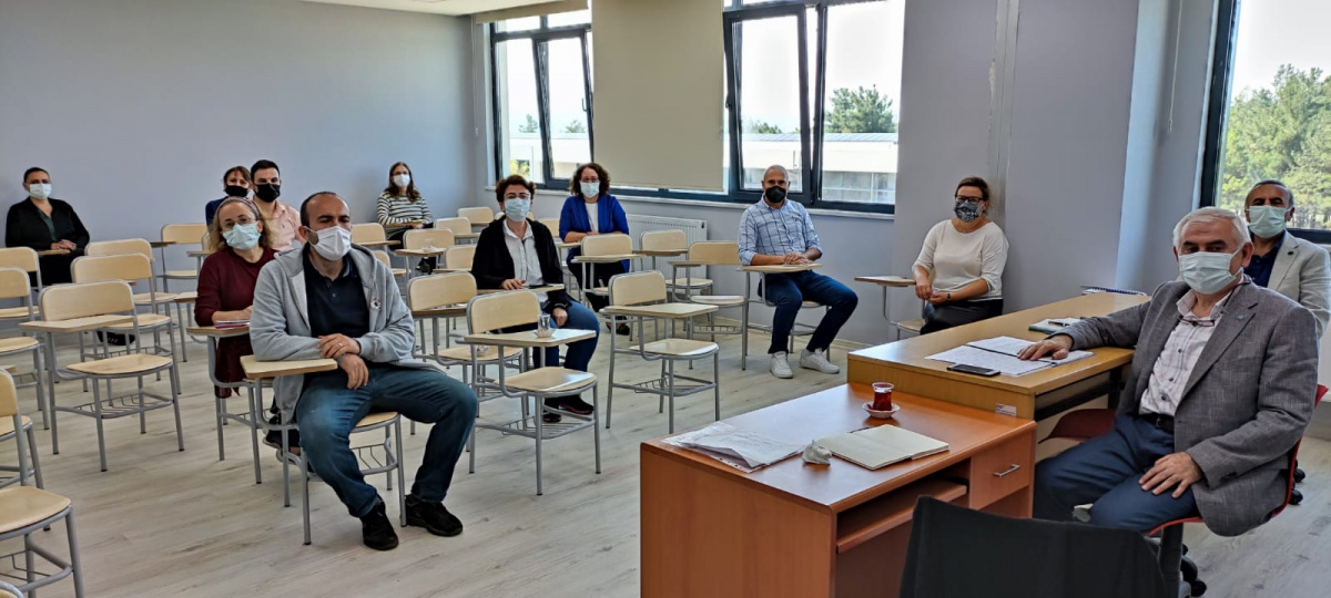 Eğitim Bilimleri Enstitü Yöneticileri ile Anabilim Dalı Toplantısı Gerçekleştirildi. 24 EYLÜL 2021