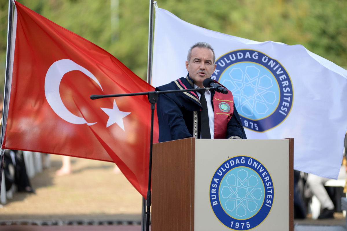 Fen - Edebiyat Fakültesi 2021-2022 Eğitim Öğretim Yılı Mezuniyet Töreni Coşkusu 