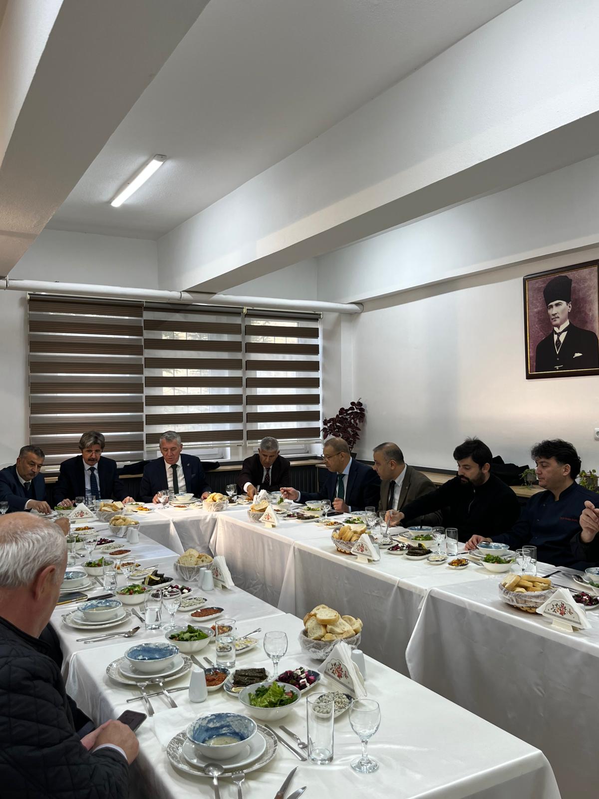 PHOTO-2025-12-09-14-40-00_1! ?? 