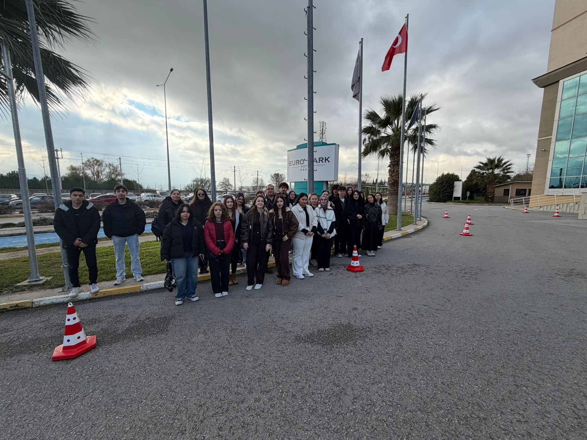 WhatsApp Image 2025-12-23 at 15.01.35 (4)! ?? 