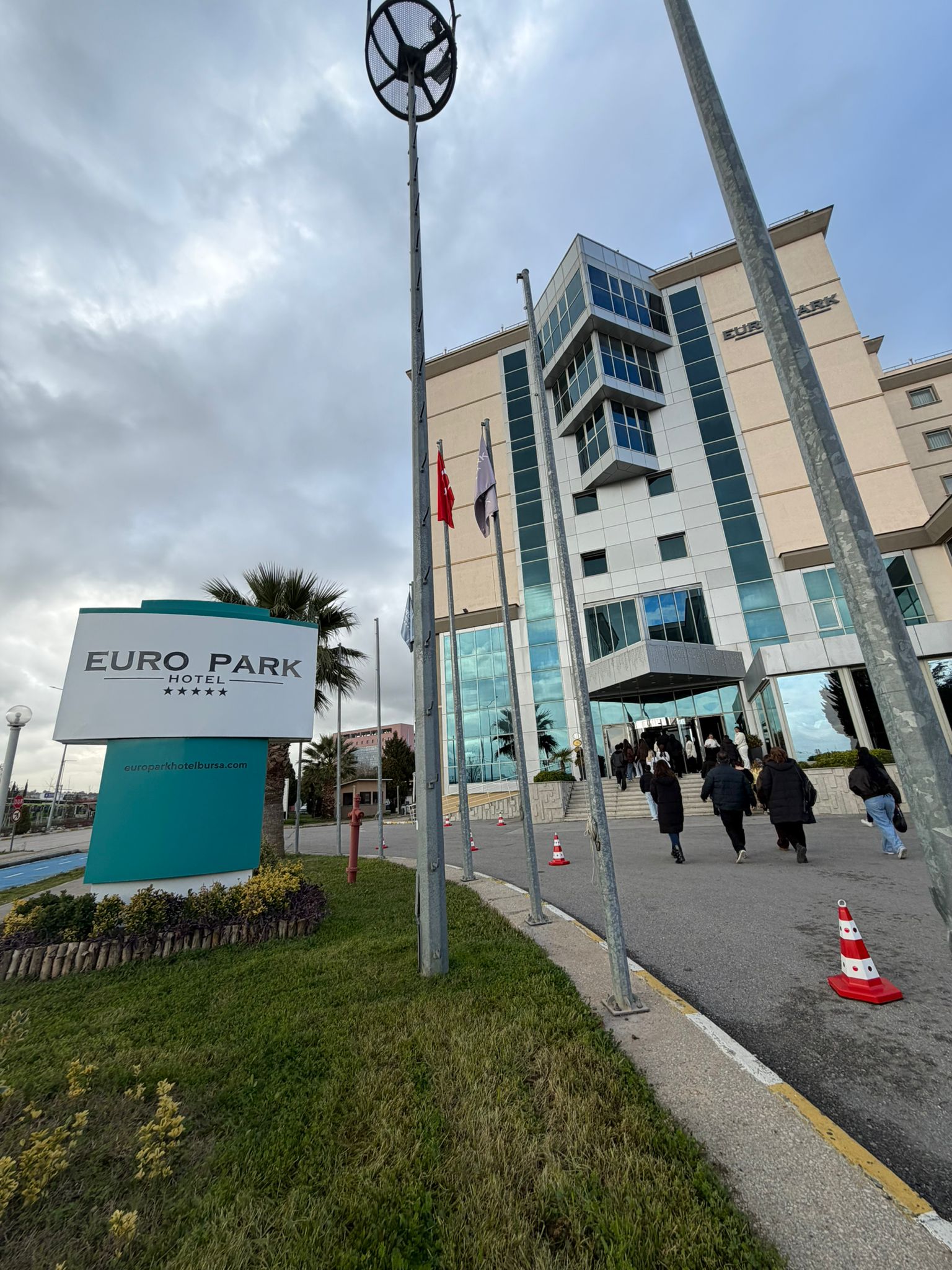 WhatsApp Image 2025-12-23 at 15.01.35 (1)! ?? 