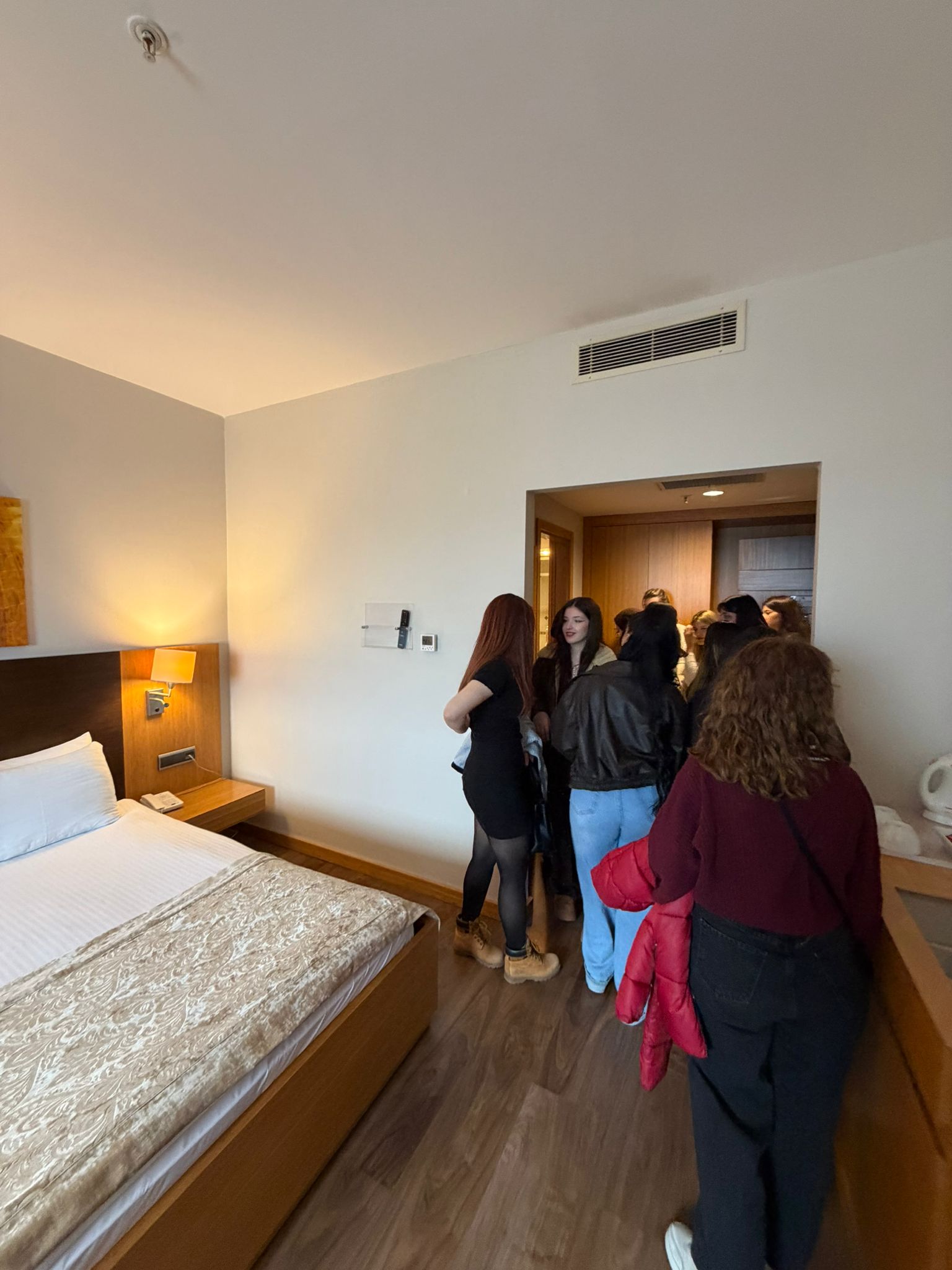 WhatsApp Image 2025-12-23 at 15.01.34! ?? 