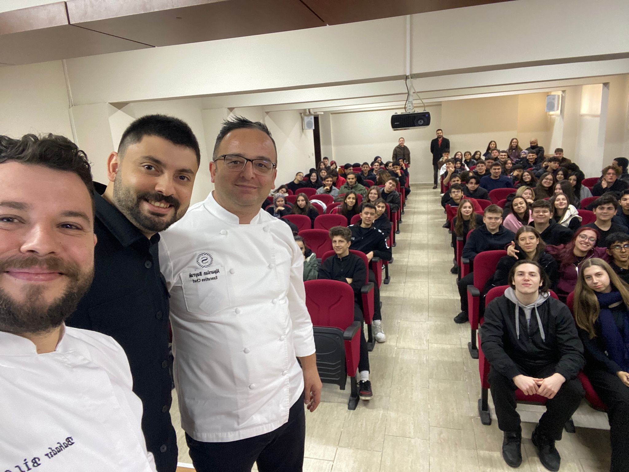 WhatsApp Image 2025-12-23 at 18.22.28! ?? 