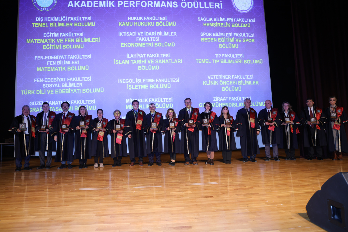  “2022 ve 2023 Yılları Akademik Performans Ödülleri”