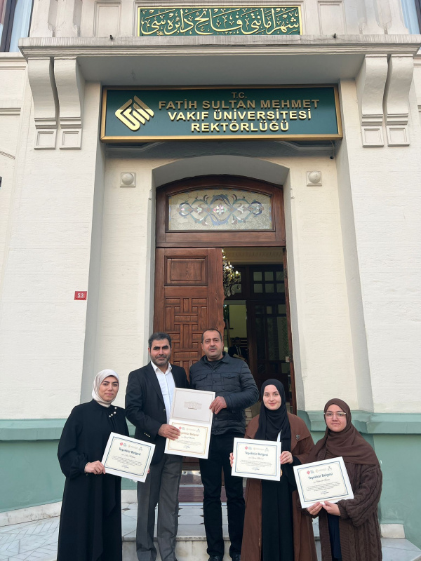 BUÜ İlahiyat Fakültesi Uluslararası Arapça Münazarasında Katar'daki Finale Katılmaya Hak Kazandı