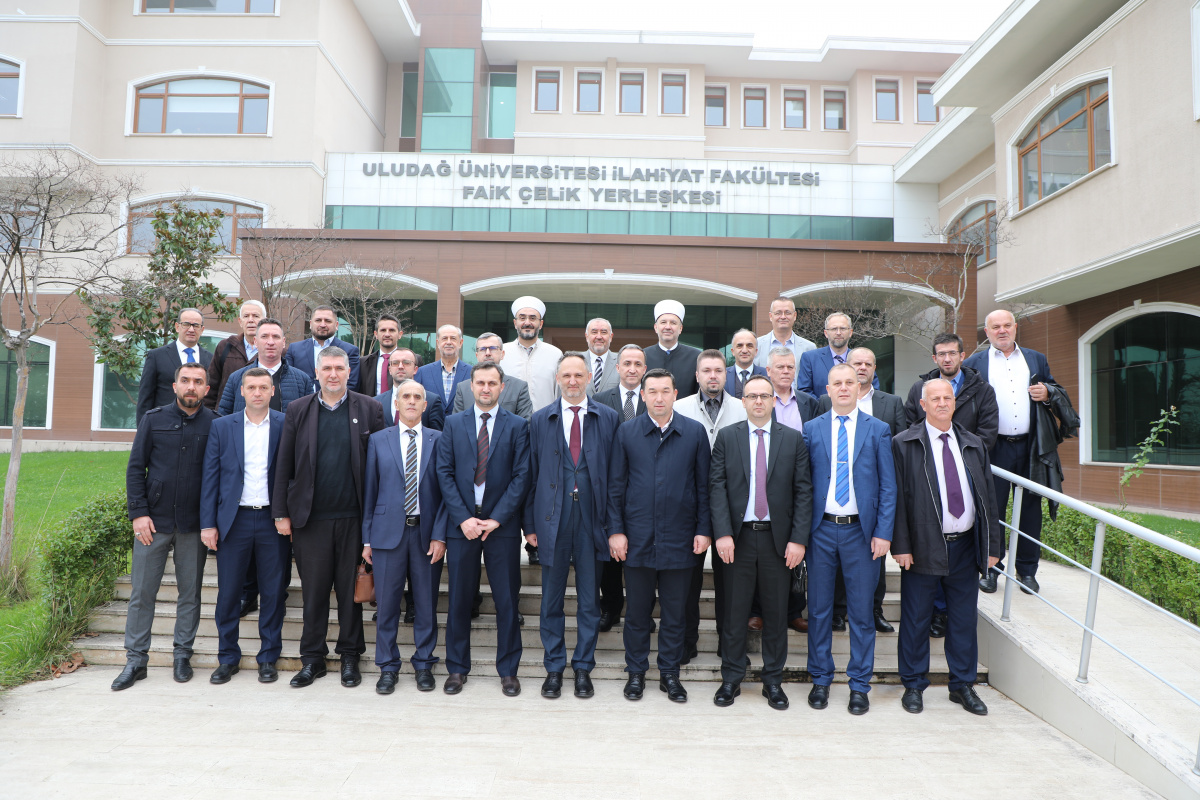 Saraybosna Müftüsü Sayın Prof. Dr. Nedzad Grabus ve beraberindeki heyetten fakültemize ziyaret