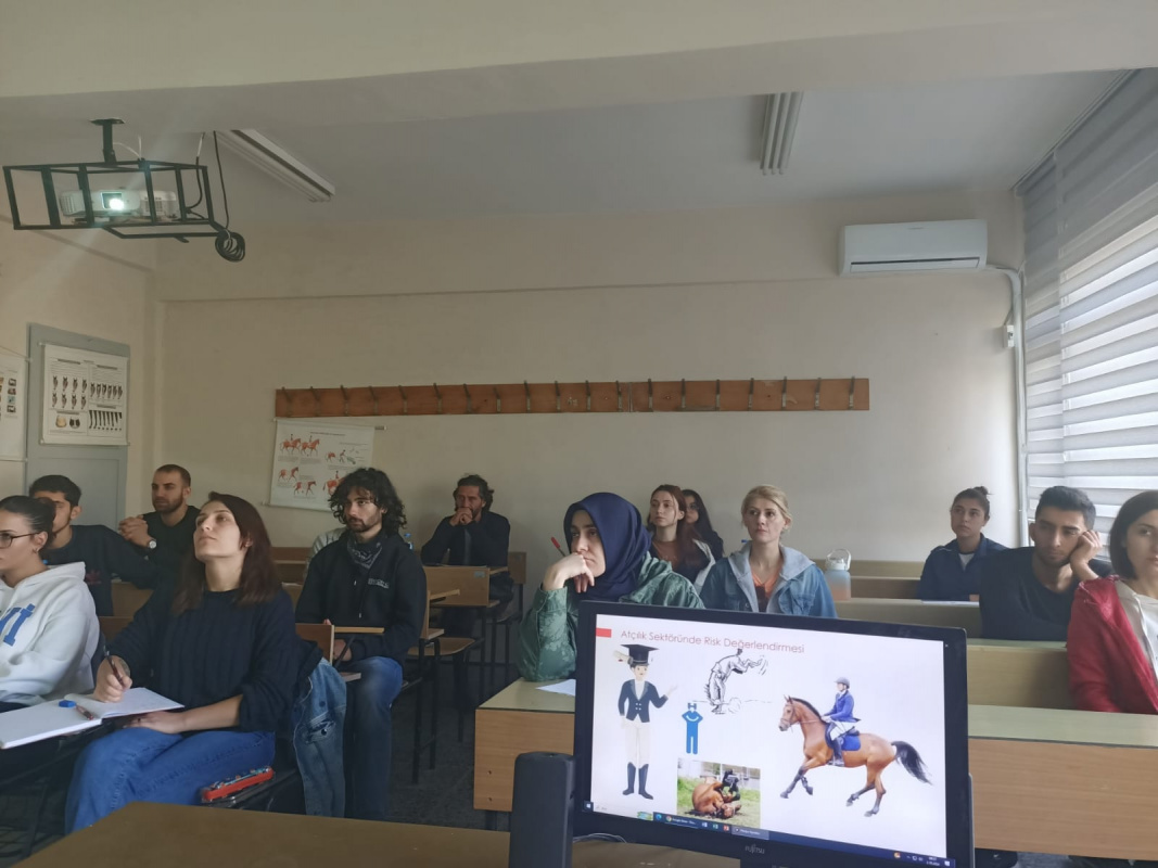 WITHIN THE SCOPE OF MENNAN PASİNLİ HORSE BREEDING ORIENTATION STUDIES, OUR RISK ELEMENTS IN HORSE BREEDING ACTIVITIES, OCCUPATIONAL HEALTH AND SAFETY TRAININGS CONTINUE.