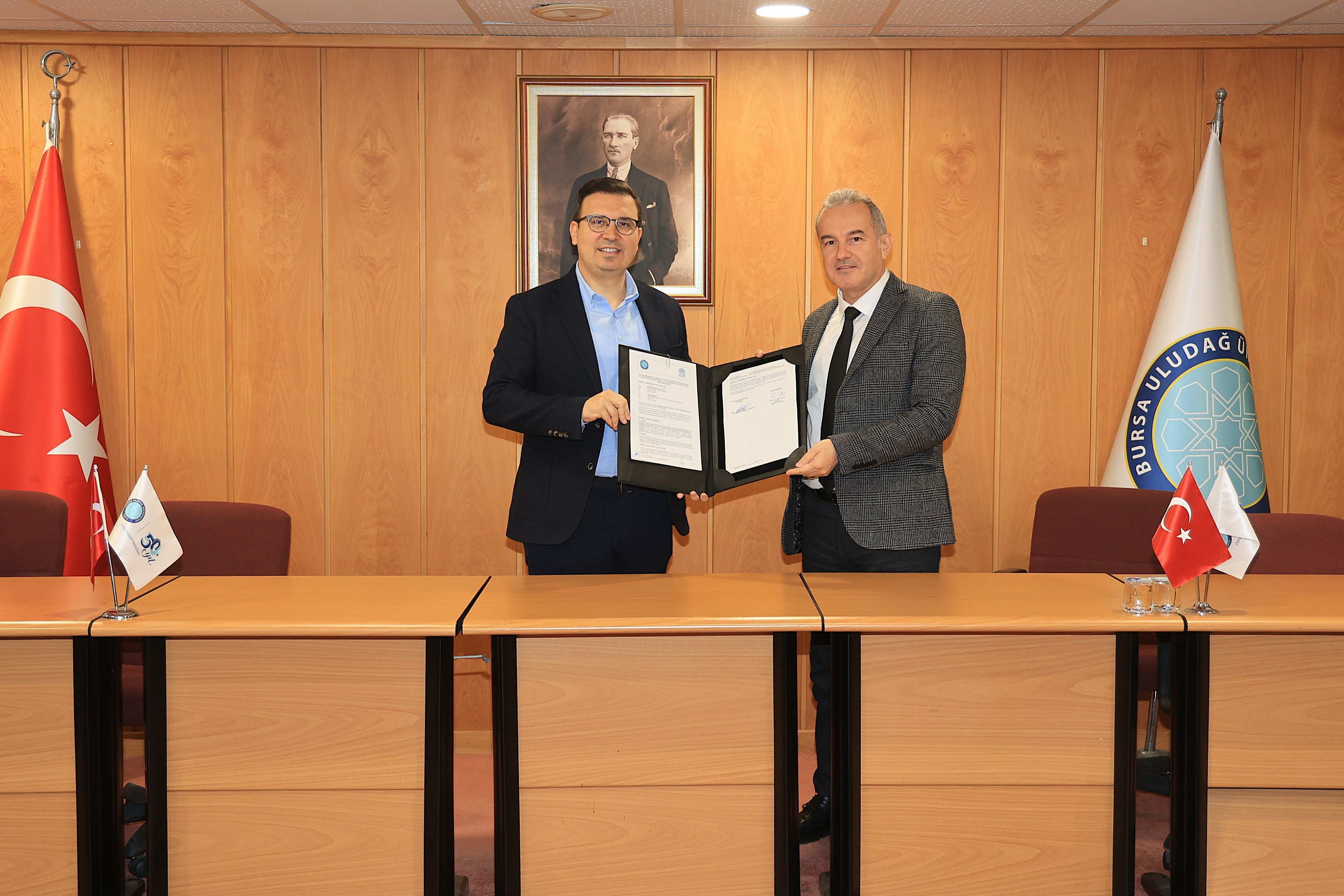 20251210090717152BUU_4638! ?? 