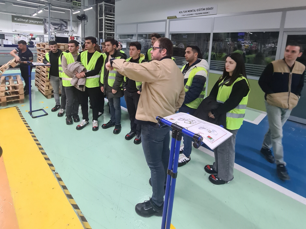  Orhangazi Yeniköy Asil Çelik MYO Otomotiv Teknolojisi Programı olarak MARTUR OSB fabrikasına teknik gezi düzenledi 