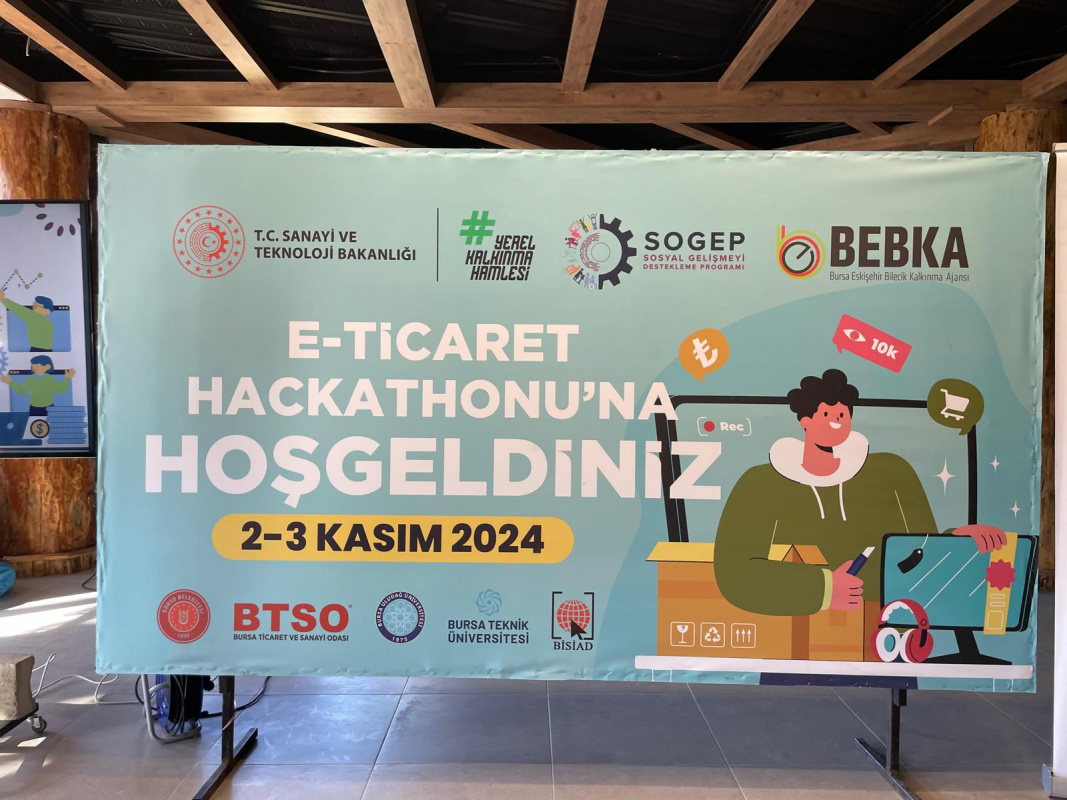  SOSYAL BİLİMLER MYO Dış Ticaret Öğrencileri E-Ticaret Hackathonu’nda 