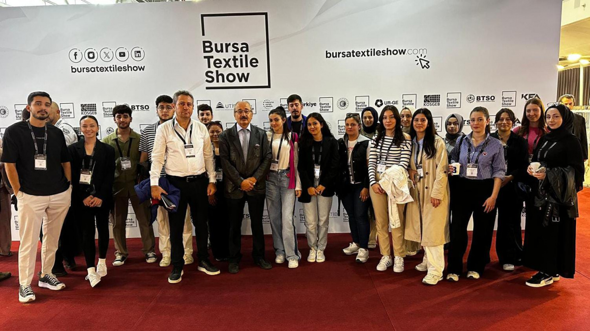  TEKNİK BİLİMLER MYO Tekstil ve Moda Tasarım Programı öğrencilerimiz Bursa Textile Show etkinliklerine katıldı 