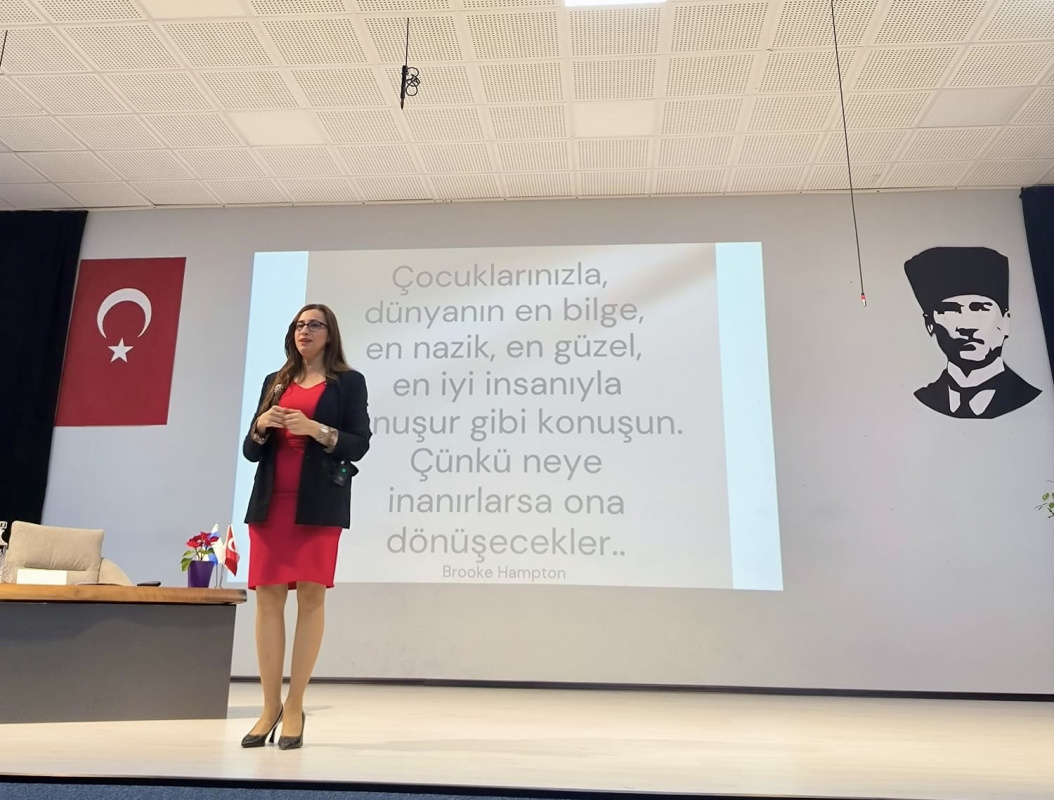  Yenişehir İbrahim Orhan MYO'nda Doç. Dr. Nuray KOÇ'un konuşmacı olarak katıldığı 