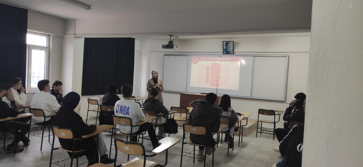 Yenişehir İbrahim Orhan Meslek Yüksekokulu Kadına Yönelik Şiddetle Mücadele Farkındalık Eğitimi Semineri