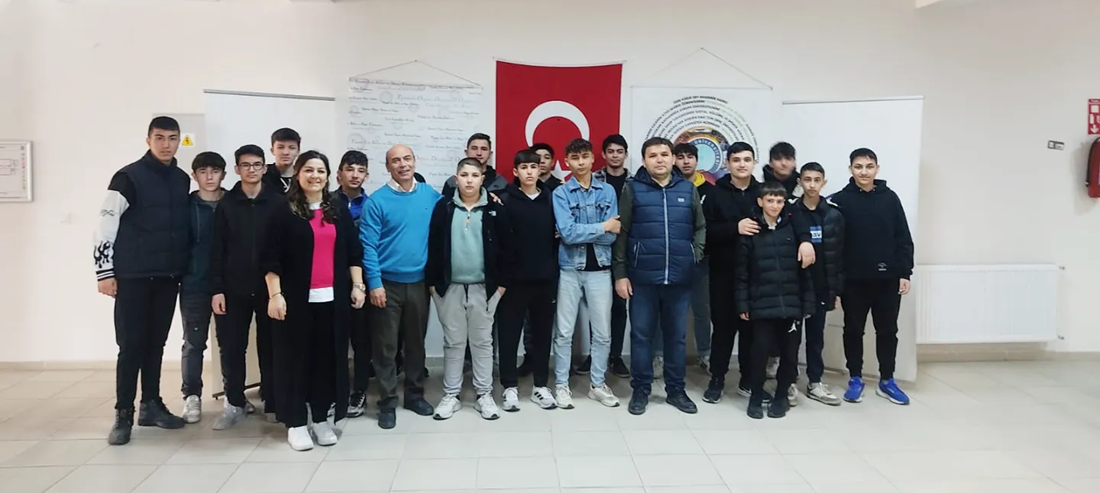  Orhaneli MYO'dan Ahmet Necati Yılmaz MTAL'den Meslek Yüksekokulumuza Teknik Gezi... 