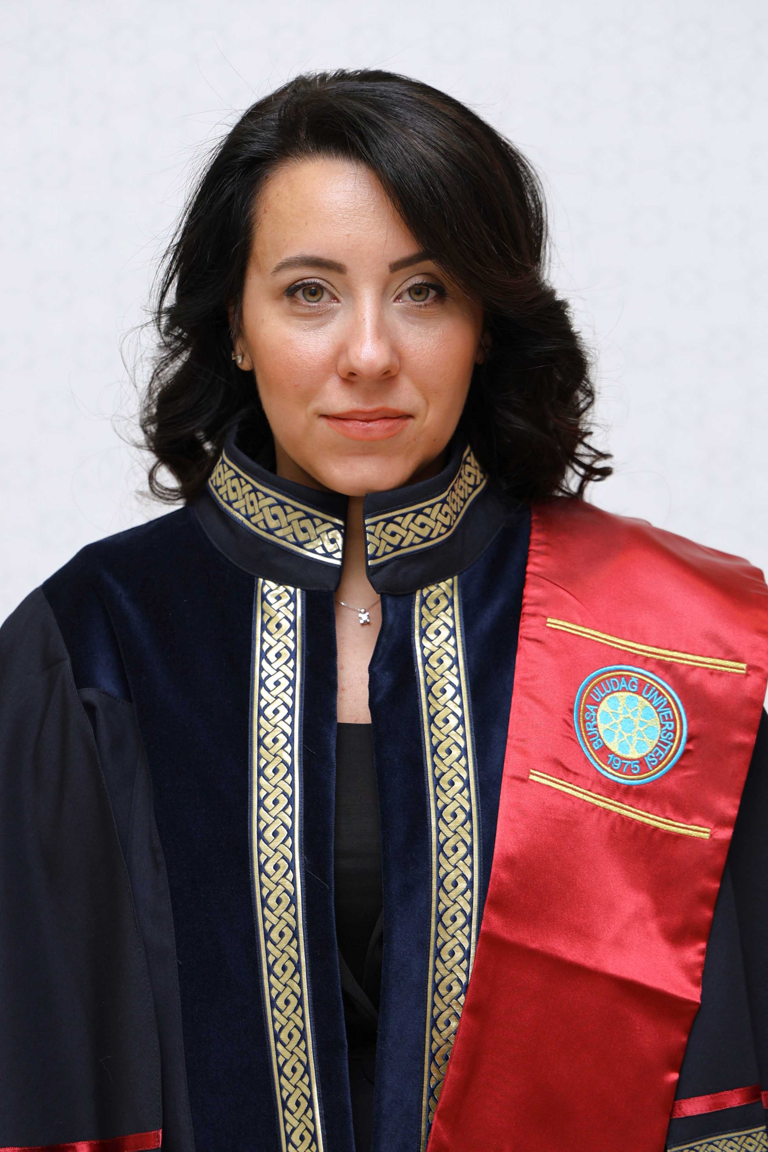 ÖZGE ÇELİK