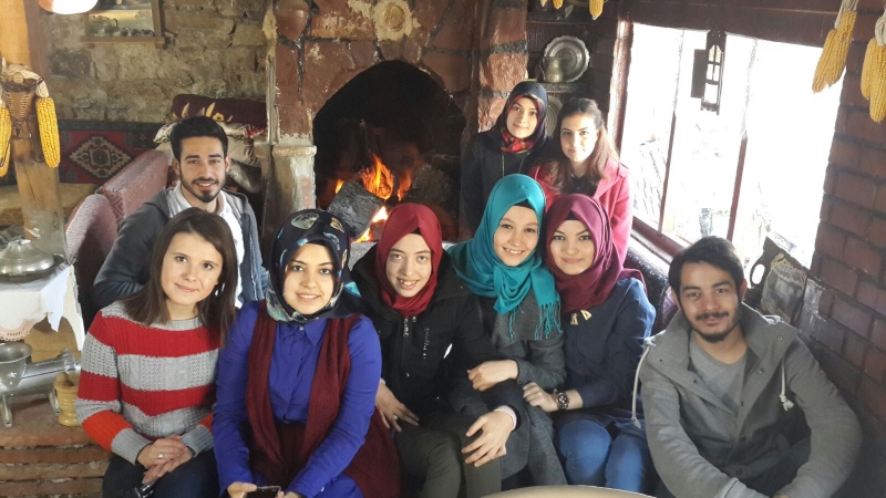  Orhaneli Meslek Yüksekokulu Öğrencileri Cumalıkızık Köyünde Kahvaltıda Buluştu. 