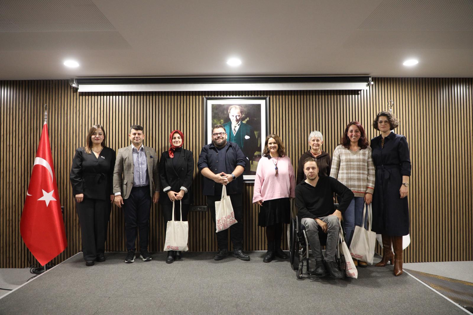 2025120313264540906fd9ae3-2a88-47a6-901a-0d890dc5aa14! ?? 