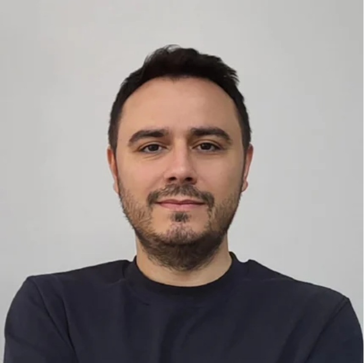 Dr. Oğuzhan Akgün