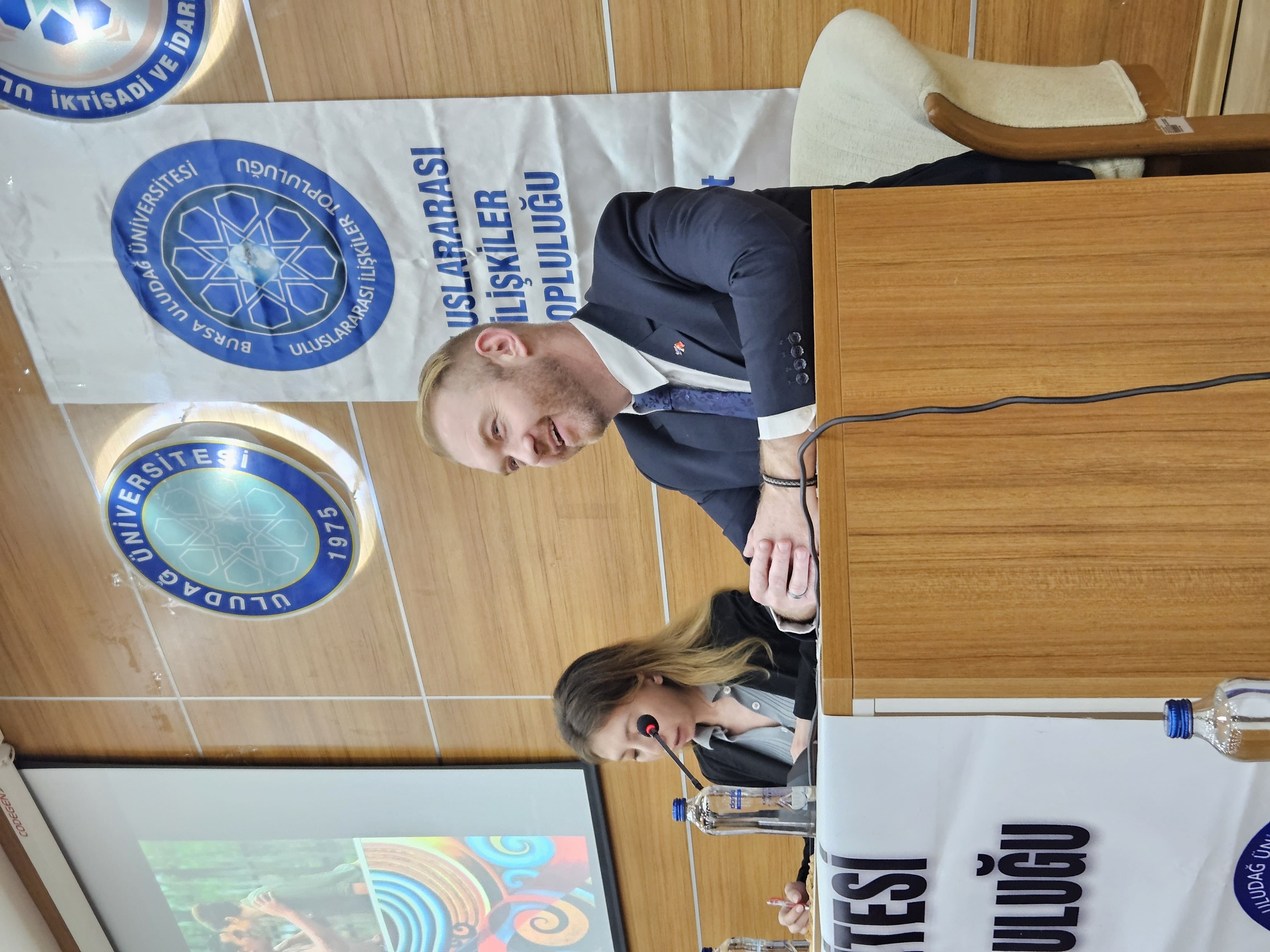 1b442865-74a7-47d8-aedd-c1060c0bef23! ?? 