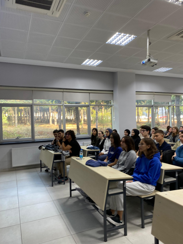 BUÜ FTR Bölümü Dönem I Öğrencilerine Klinik Oryantasyon Eğitimi Verildi.