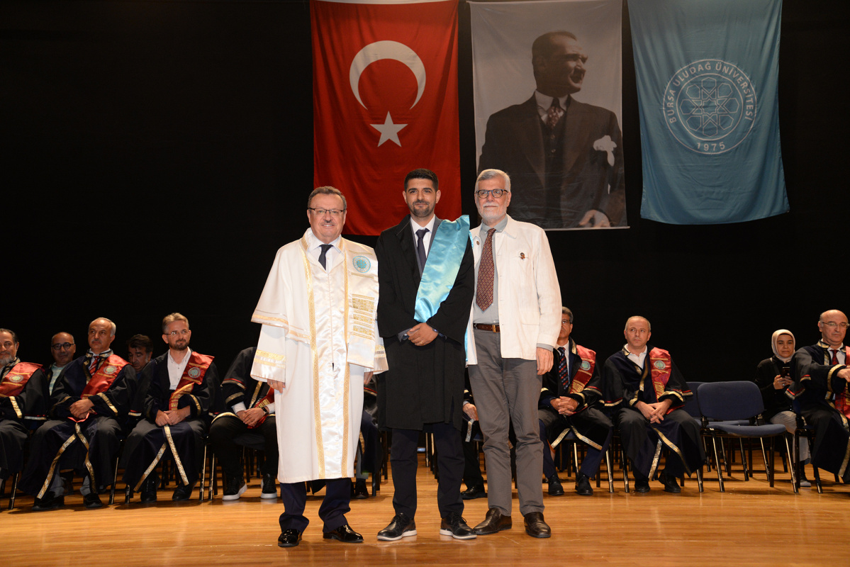  Sosyal Bilimler Enstitüsü En Başarılı Tez Ödülüne Dr. İbrahim ERAYMAN layık görüldü 