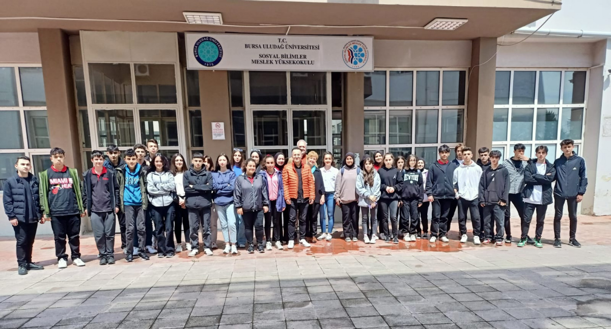  Yıldırım Mesleki ve Teknik Anadolu Lisesi Öğretmen ve Öğrencilerinden SBMYO'ya Ziyaret 