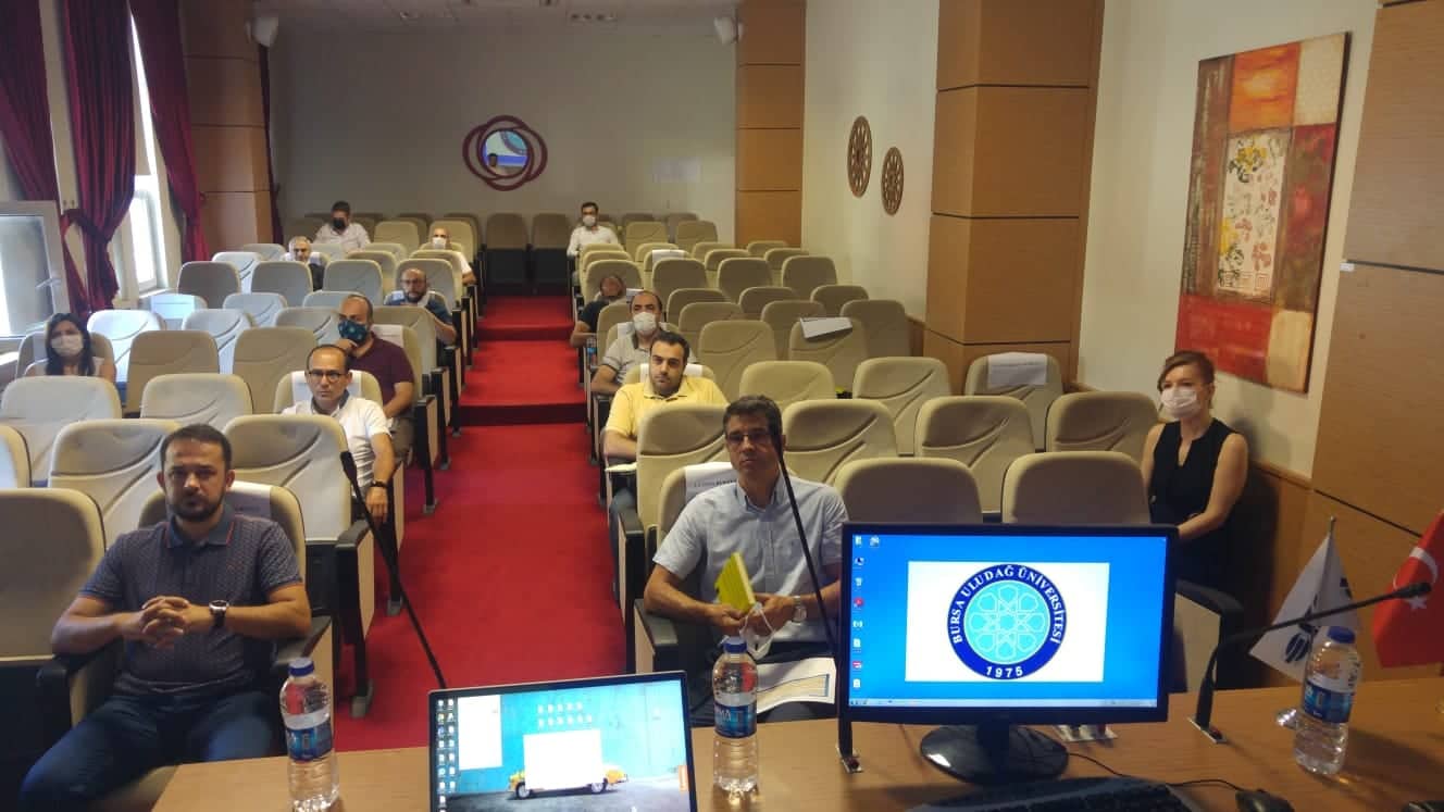  Bursa Uludağ Üniversitesi E-İhracat Uzmanları Yetiştiriyor 