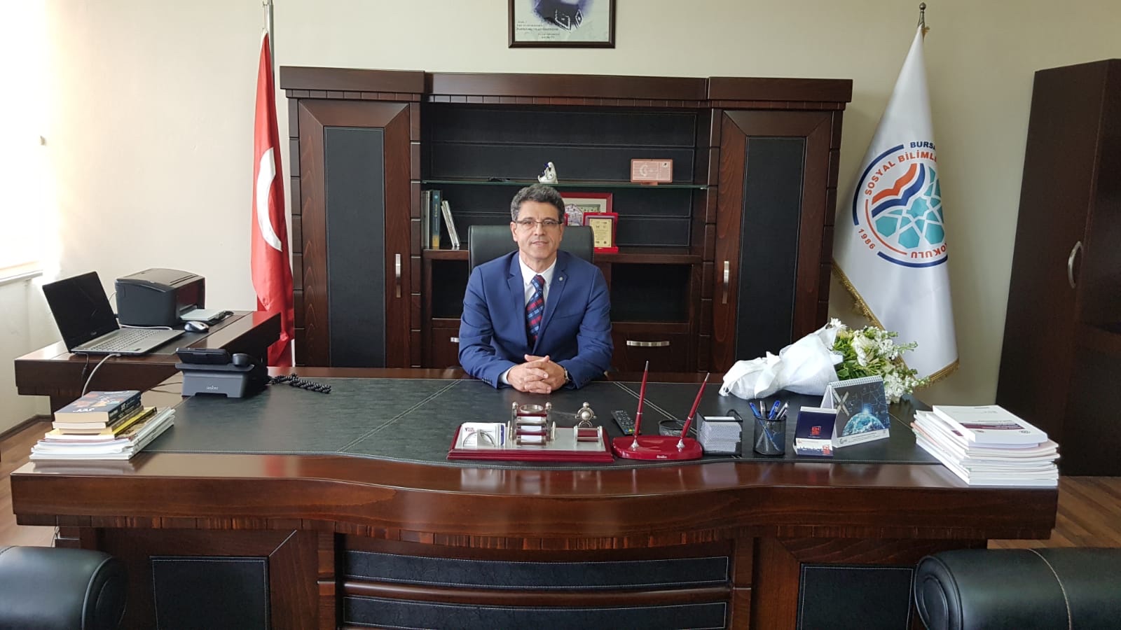  Sosyal Bilimler Meslek Yüksekokulu Müdürlüğü'ne Prof.Dr. Özhan ÇETİNKAYA Atanmıştır... 