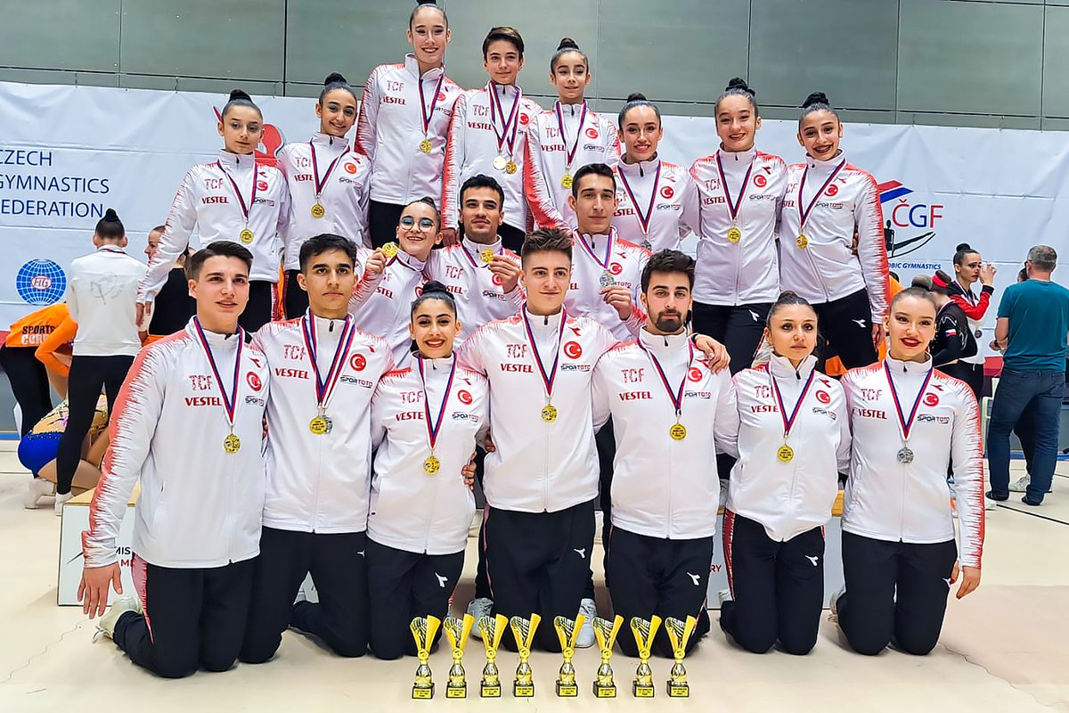 Aerobik Cimnastikte Öğrencimiz Ahmet Çoruh'tan Altın Madalya