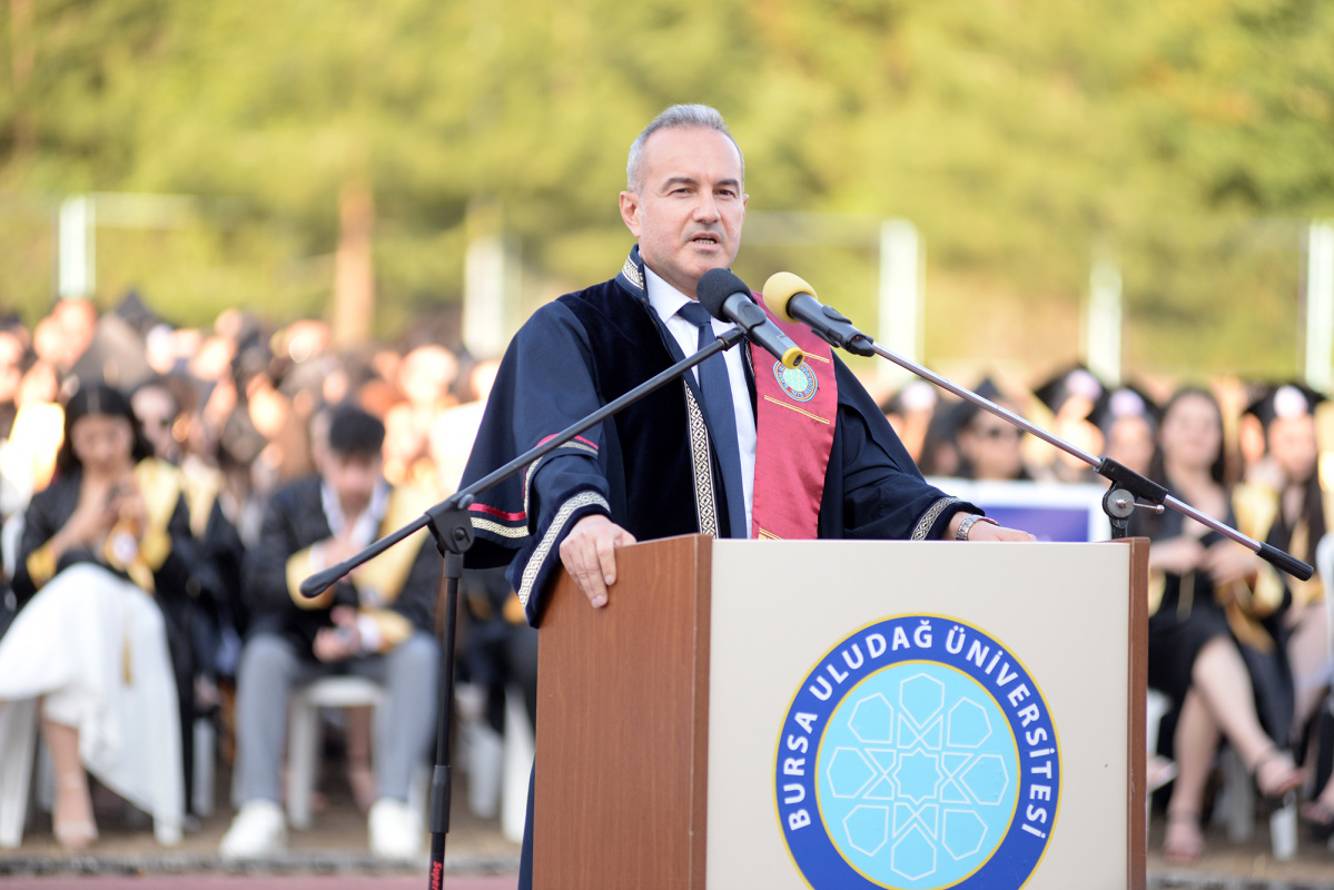  2022-2023 Eğitim Öğretim Yılı Fen-Edebiyat Fakültesi Mezuniyet Töreni 