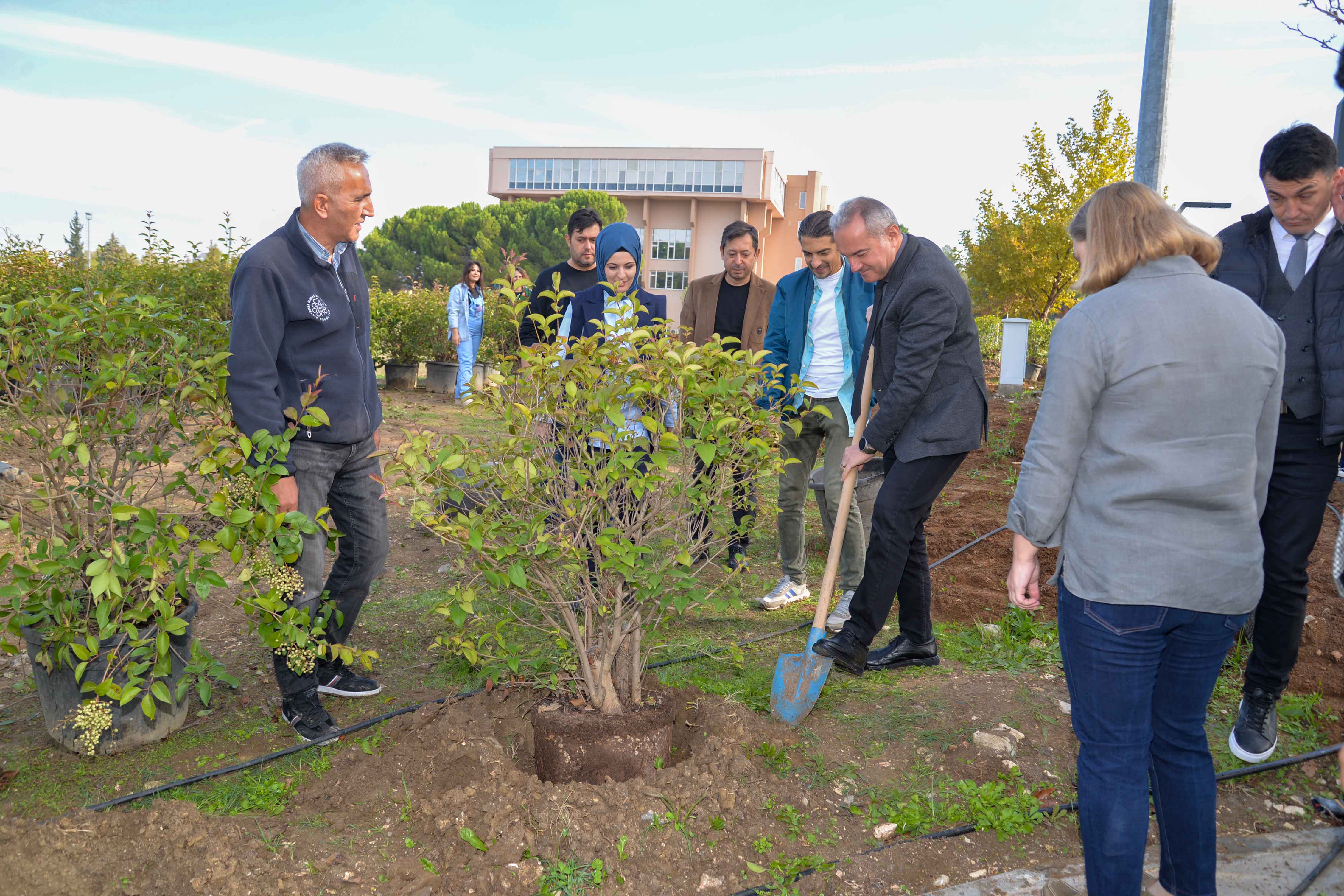 20251022104656398DSC_0142! ?? 