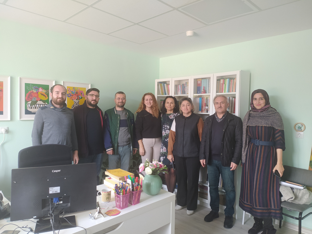 DOKTOR ÖĞRETİM ÜYELİĞİNE ATANAN HOCAMIZ HATİCE YURTSEVEN YILMAZ'I TEBRİK EDERİZ